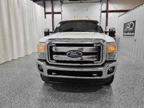 Used 2011 Ford F350 Lariat w/ Lariat Interior Pkg AWD/4WD image 4