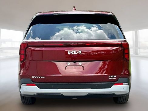 New 2026 Kia Carnival FWD image 4