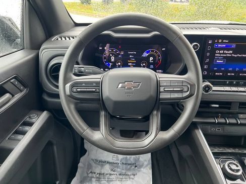 Used 2024 Chevrolet Colorado Trail Boss w/ Advanced Trailering Package AWD/4WD image 17