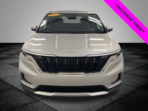 Used 2023 Kia Carnival LX FWD image 2