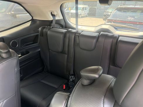 Used 2023 Subaru Ascent Touring AWD/4WD image 22