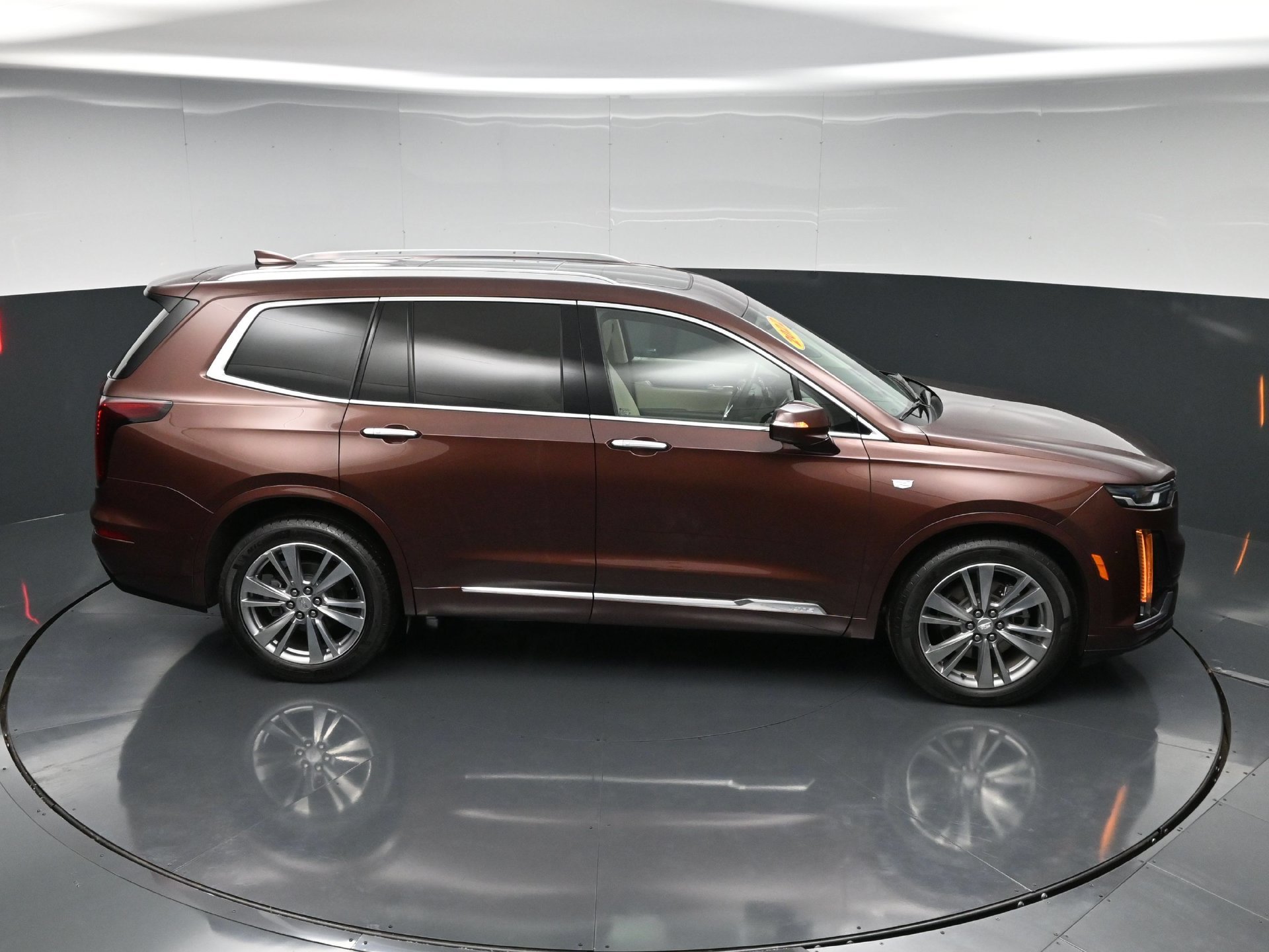Used 2022 Cadillac XT6 Premium Luxury FWD image 68