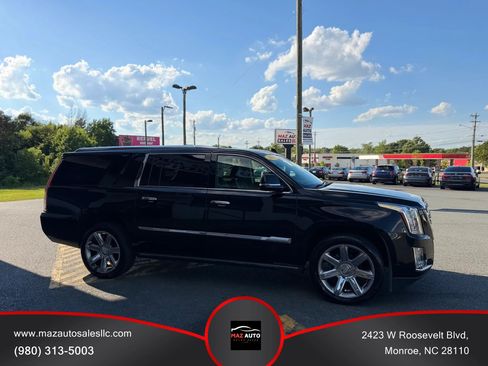 Used 2015 Cadillac Escalade ESV Premium AWD/4WD image 3
