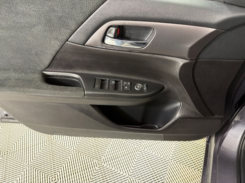 Used 2013 Honda Accord LX image 7
