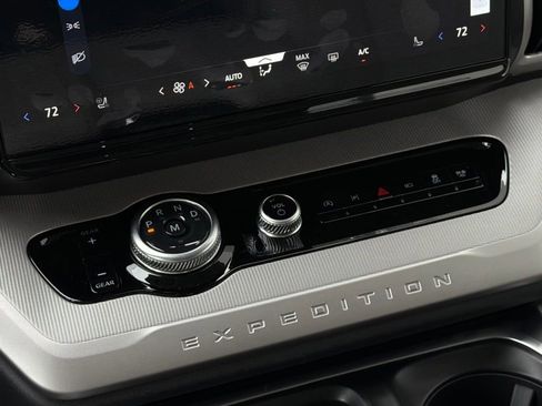 New 2026 Ford Expedition Active RWD image 50