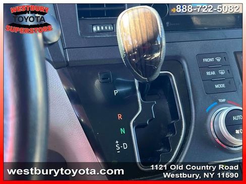 Used 2015 Toyota Sienna XLE w/ XLE Navigation Package image 30