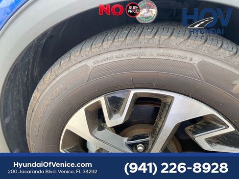 Used 2024 Kia Sportage EX FWD image 13