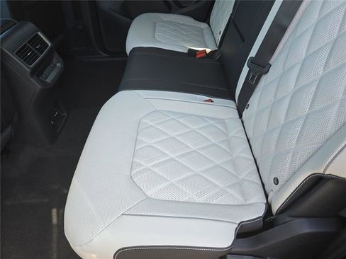 New 2026 Volkswagen Atlas Cross Sport SEL Premium R-Line image 14