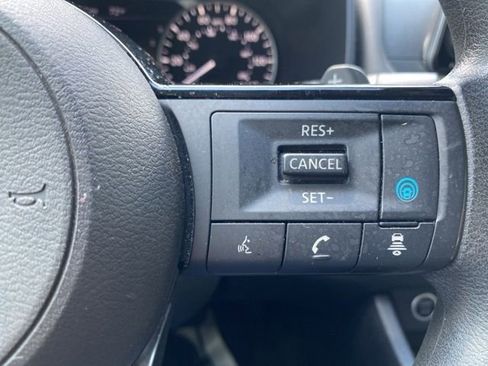 Used 2023 Nissan Rogue SV image 20