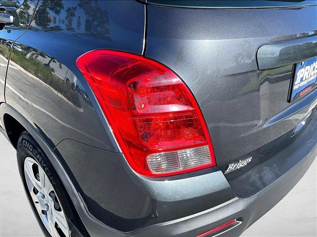 Used 2016 Chevrolet Trax LS FWD image 29
