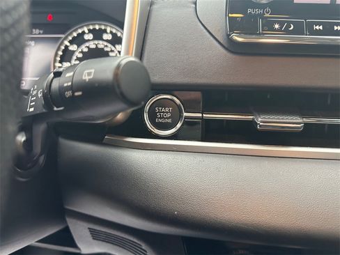 Used 2023 Mitsubishi Outlander ES image 29