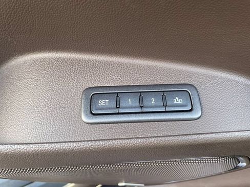 Used 2016 GMC Yukon XL Denali w/ Open Road Package AWD/4WD image 33
