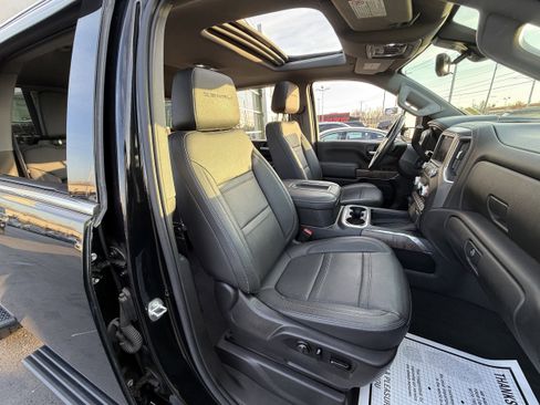 Used 2021 GMC Sierra 2500 Denali w/ Denali Ultimate Package image 26