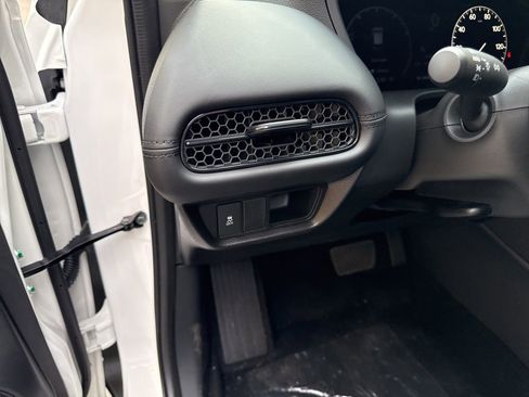 New 2026 Honda HR-V LX image 20