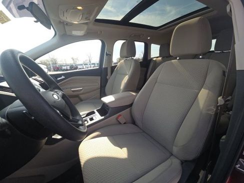 Used 2017 Ford Escape SE image 23