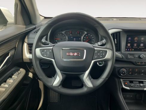 Used 2024 GMC Terrain SLE AWD/4WD image 12