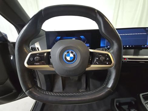 Used 2024 BMW iX xDrive50 w/ Premium Package AWD/4WD image 18