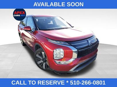 Used 2025 Mitsubishi Outlander SE