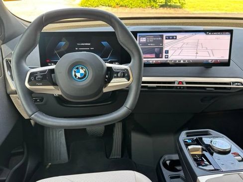 Certified 2025 BMW iX xDrive50 AWD/4WD image 21