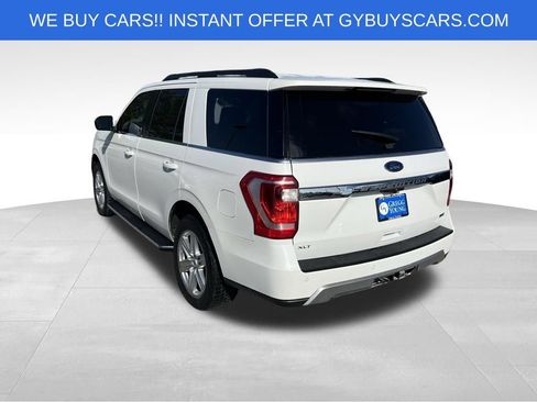 Used 2020 Ford Expedition XLT w/ Equipment Group 202A AWD/4WD image 3