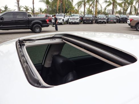 Used 2021 Honda Accord Touring image 29