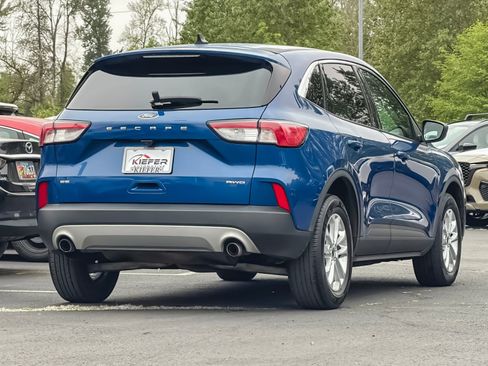 Used 2022 Ford Escape SE AWD/4WD image 3