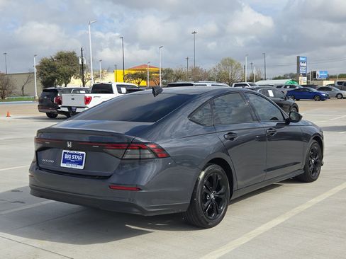 Used 2025 Honda Accord SE image 3