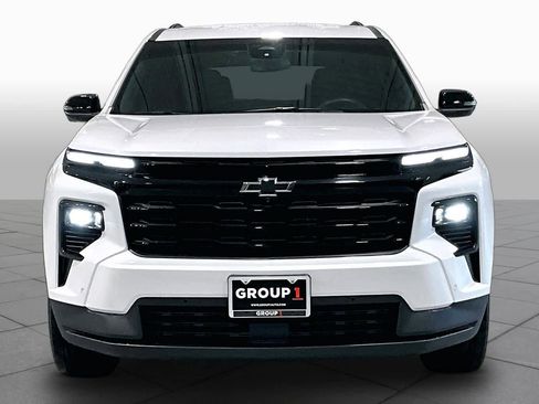 Used 2024 Chevrolet Traverse LT w/ Enhanced Driving Package FWD image 4