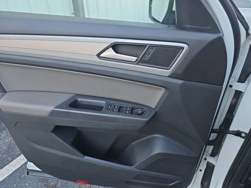 Used 2021 Volkswagen Atlas Cross Sport S image 26