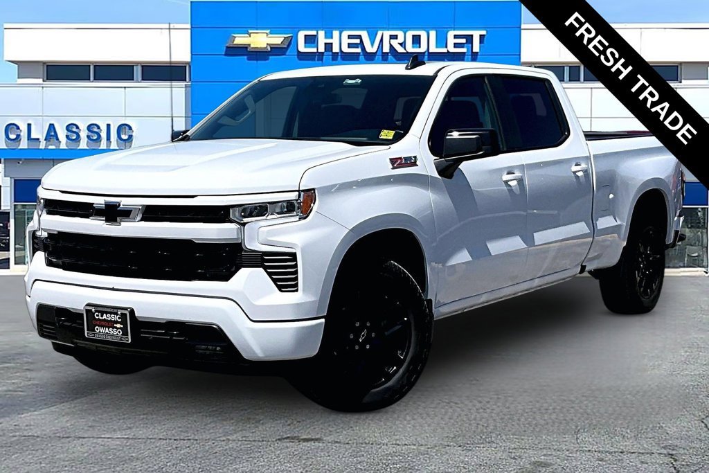 Used 2024 Chevrolet Silverado 1500 RST w/ Convenience Package II AWD/4WD image 2