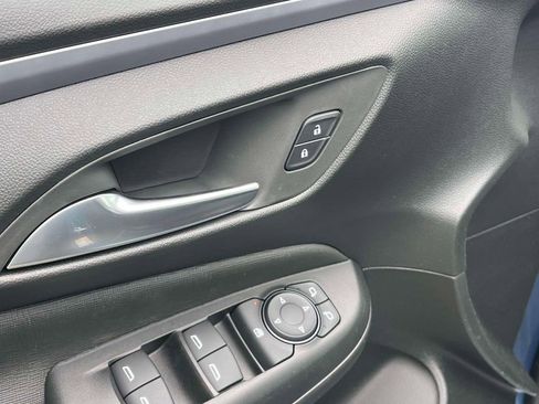 New 2026 Buick Envista Preferred image 3