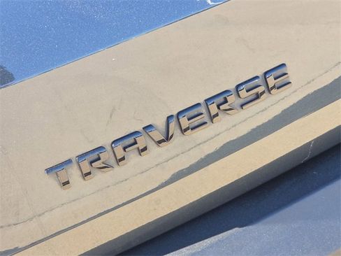 Used 2021 Chevrolet Traverse RS image 11