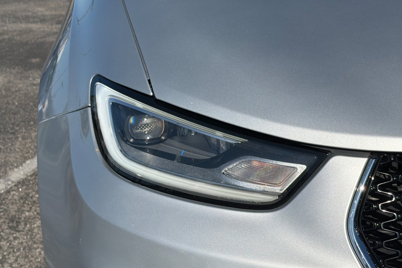 Used 2023 Chrysler Pacifica Touring-L FWD image 37