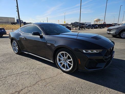 Used 2024 Ford Mustang GT Premium image 10
