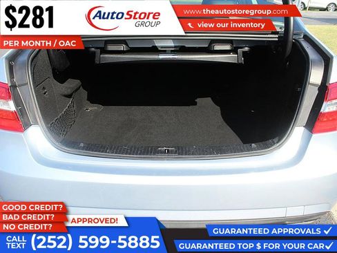 Used 2013 Mercedes-Benz E 350 4MATIC Sedan image 9