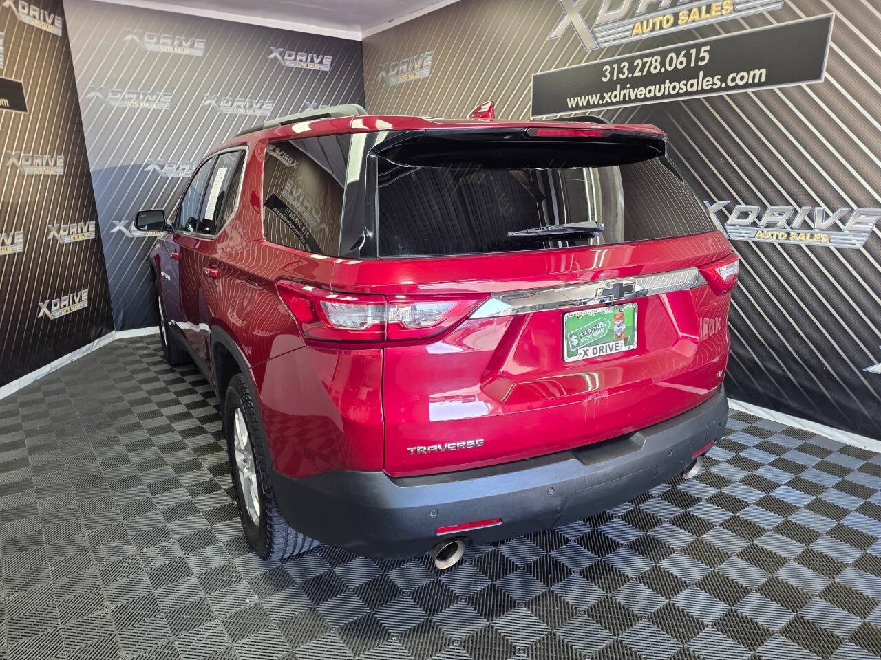 Used 2019 Chevrolet Traverse LT FWD image 11