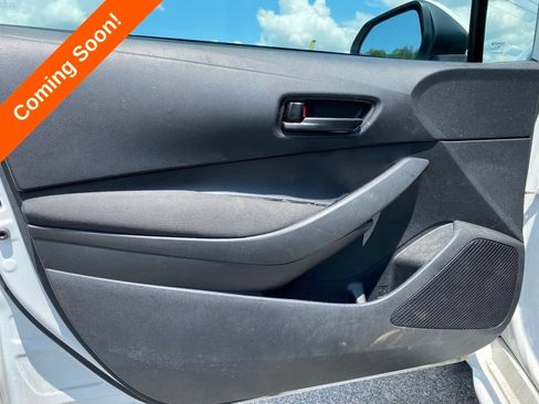 Used 2023 Toyota Corolla LE FWD image 15