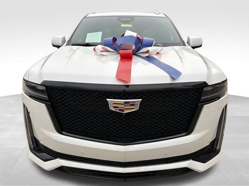 Used 2021 Cadillac Escalade ESV Sport w/ Driver Assist Tech Package image 8