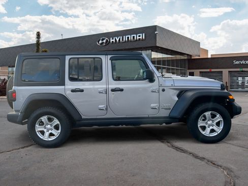 Used 2020 Jeep Wrangler Unlimited Sport S image 6
