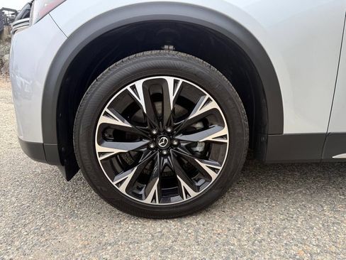 Used 2024 MAZDA CX-90 Plug-In Hybrid w/ Premium Plus AWD/4WD image 11
