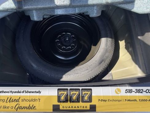 Used 2021 Nissan Altima 2.5 SR w/ SR Premium Package image 12