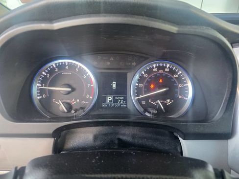 Used 2016 Toyota Highlander Plus AWD/4WD image 25