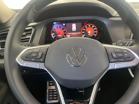 New 2026 Volkswagen Atlas Peak Edition image 19