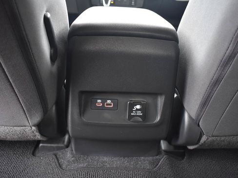 Used 2024 Nissan Frontier SV w/ SV Convenience Package RWD image 46