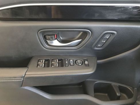 Used 2023 Honda Pilot Touring image 12