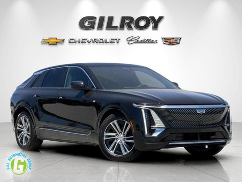 Used 2024 Cadillac Lyriq Luxury w/ LPO, Floor Liner Package AWD/4WD image 1