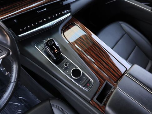 Used 2021 Cadillac Escalade ESV Luxury image 59