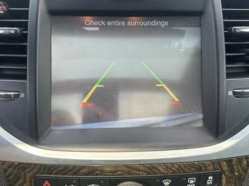 Used 2013 Chrysler 300 C AWD/4WD image 15