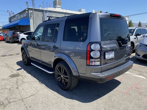 Used 2016 Land Rover LR4 HSE Silver Edition AWD/4WD image 11