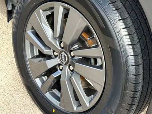 Certified 2024 Nissan Pathfinder S image 10